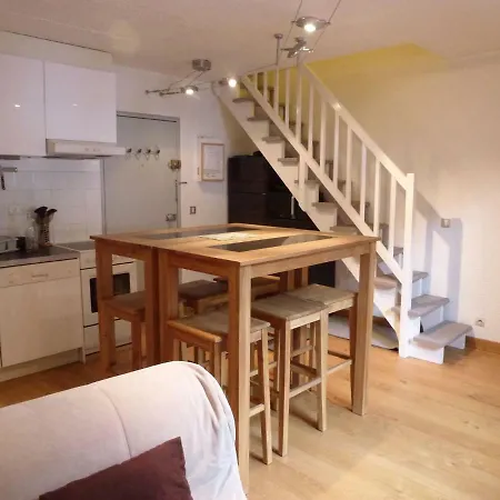 Melisse Apartment *